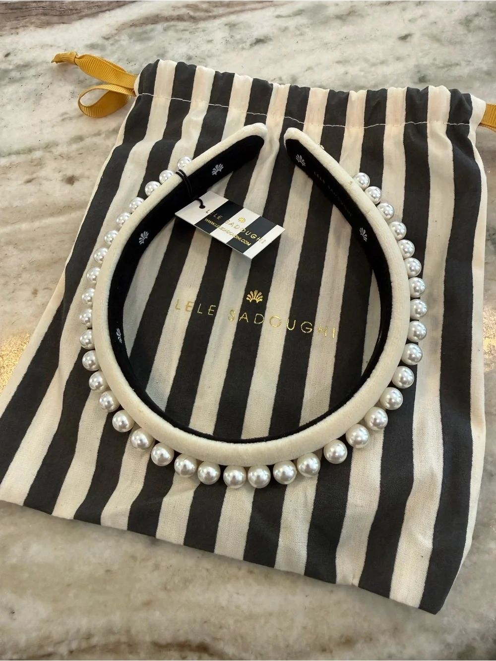 NWT Lele Sadoughi Ivory Cream White PEARL EMBELLISHED VELVET GIGI HEADBAND